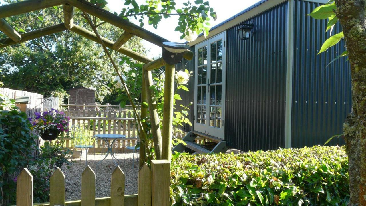 Dolly At Lowlands Ringwood Exterior foto